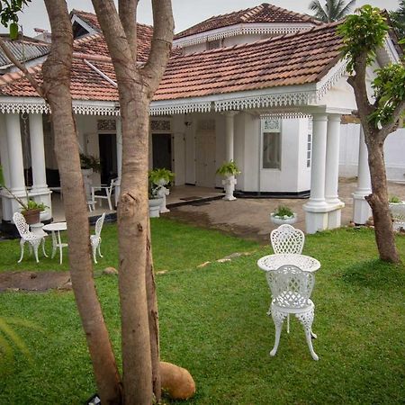 Villa Blanco Дехивала-Маунт-Лавиния Экстерьер фото