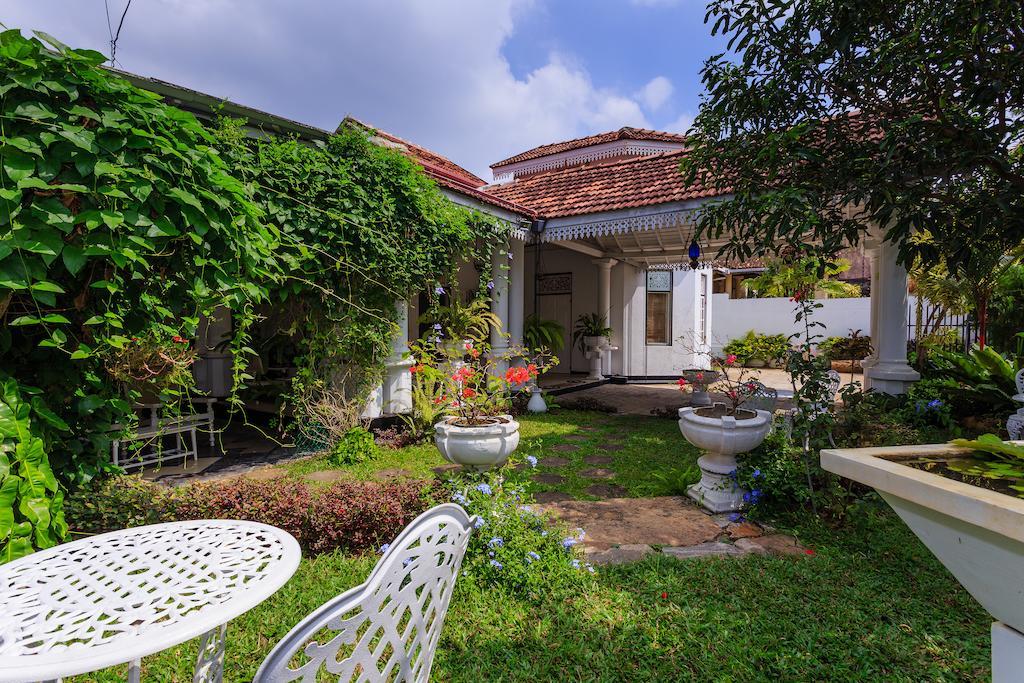 Villa Blanco Дехивала-Маунт-Лавиния Экстерьер фото