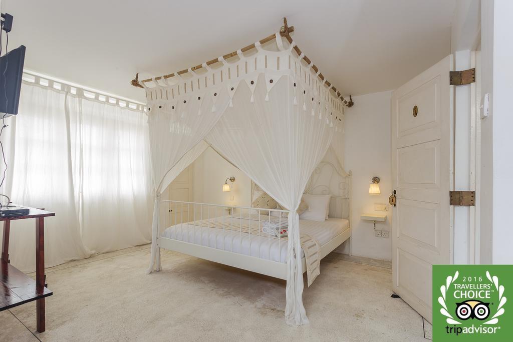 Villa Blanco Дехивала-Маунт-Лавиния Экстерьер фото